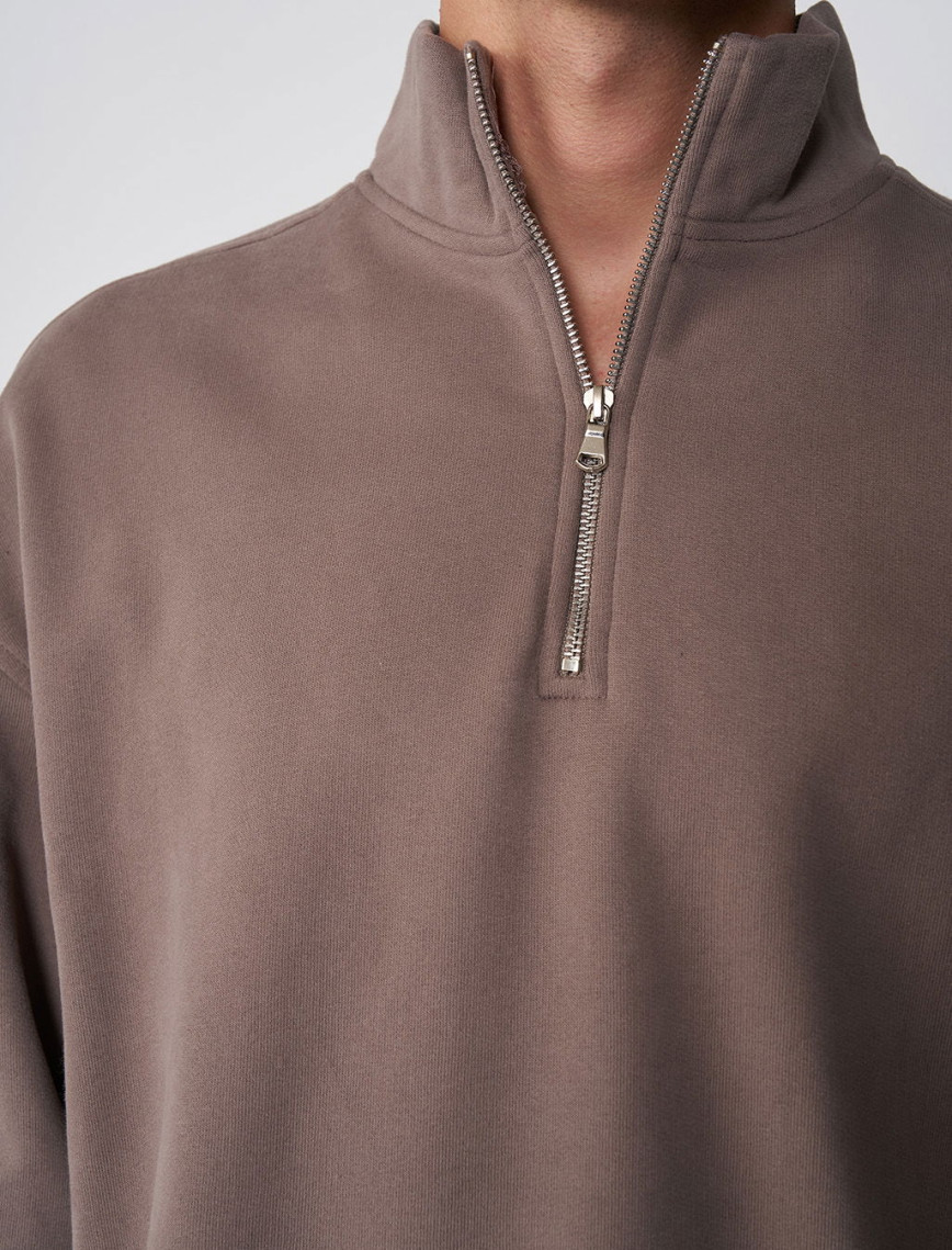 Dik Yaka Oversize Sweatshirt