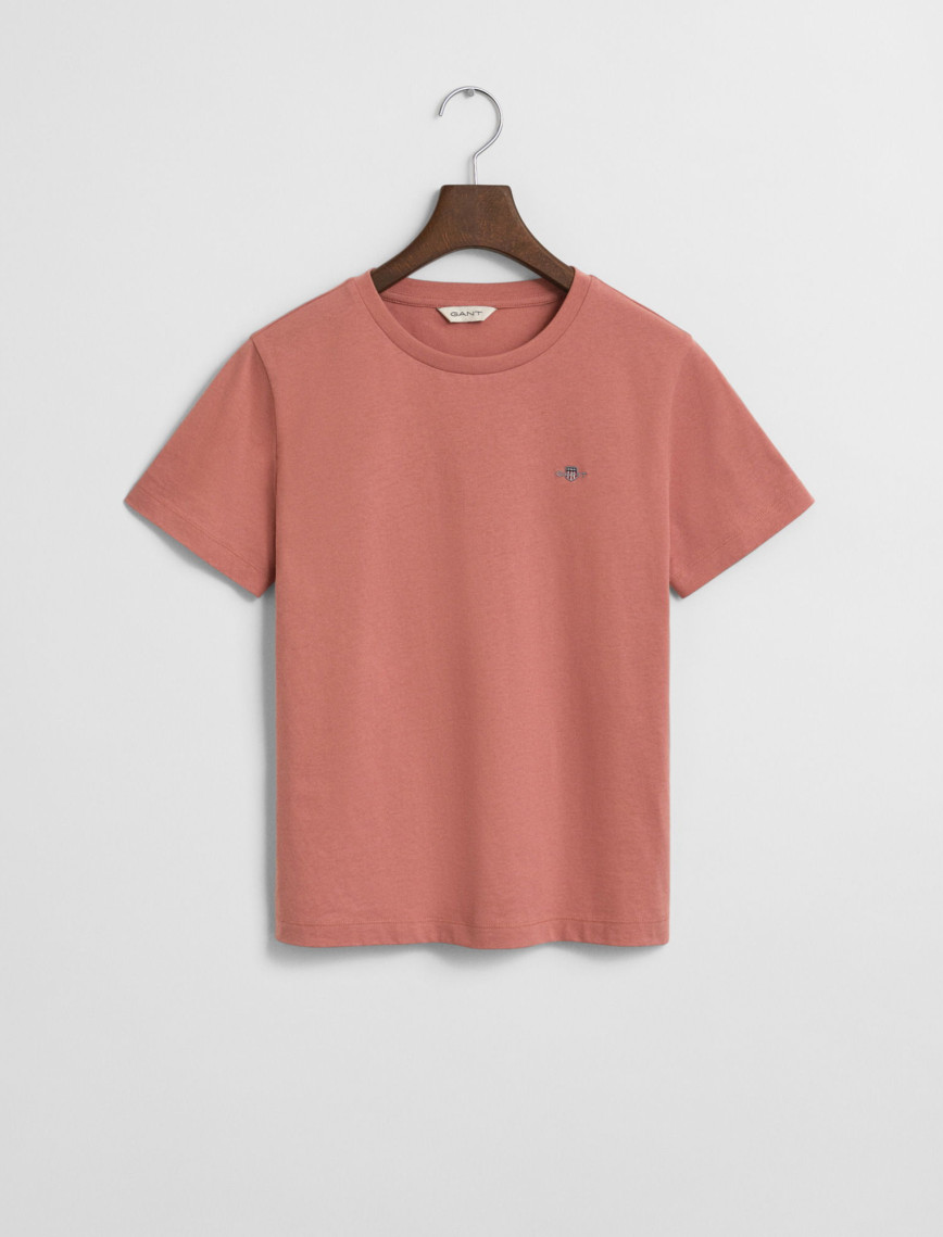 GANT Kadın Pembe Regular Fit Bisiklet Yaka T-Shirt GANT Kadın Pembe Regular Fit Bisiklet Yaka T-Shirt