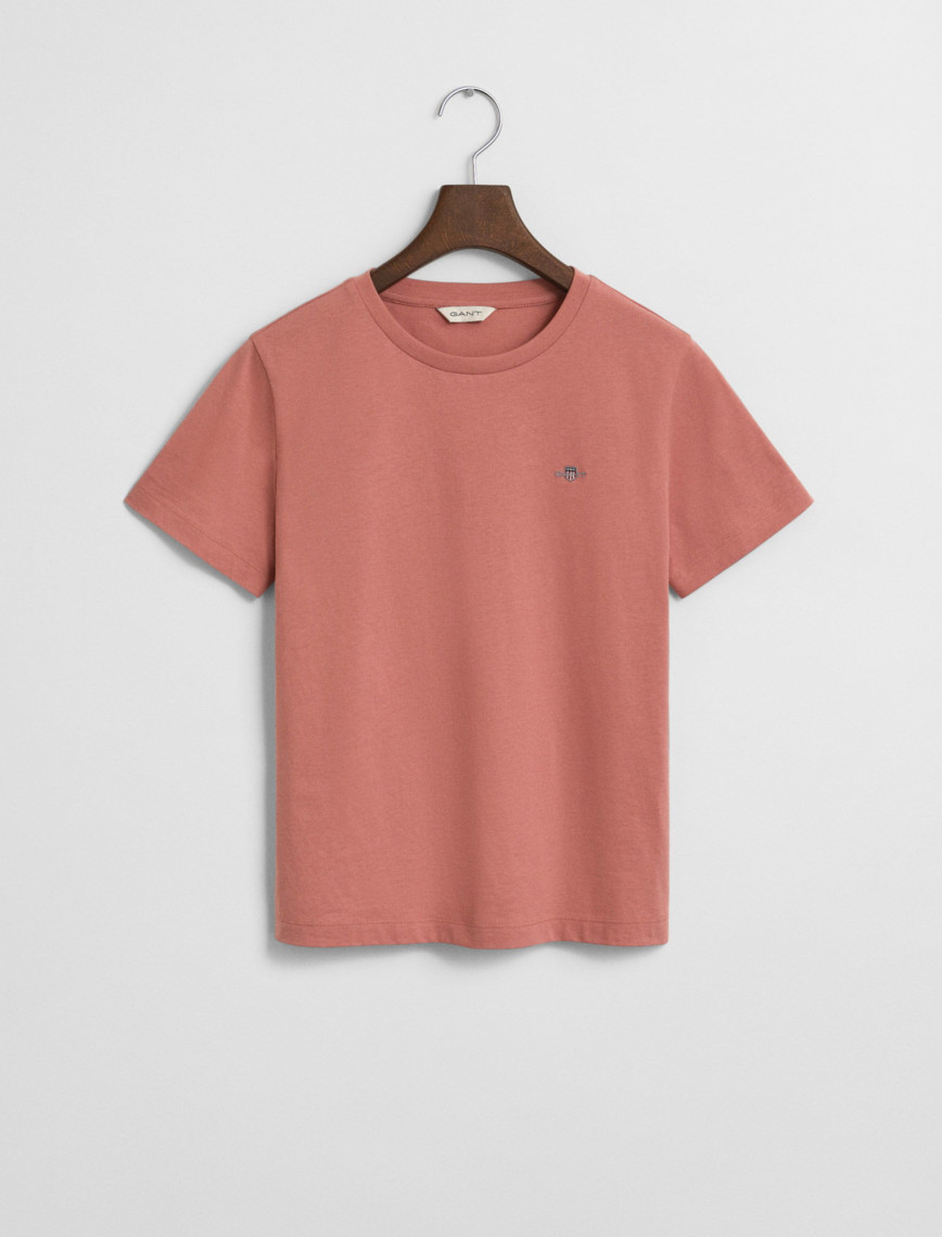 GANT Kadın Pembe Regular Fit Bisiklet Yaka T-Shirt GANT Kadın Pembe Regular Fit Bisiklet Yaka T-Shirt