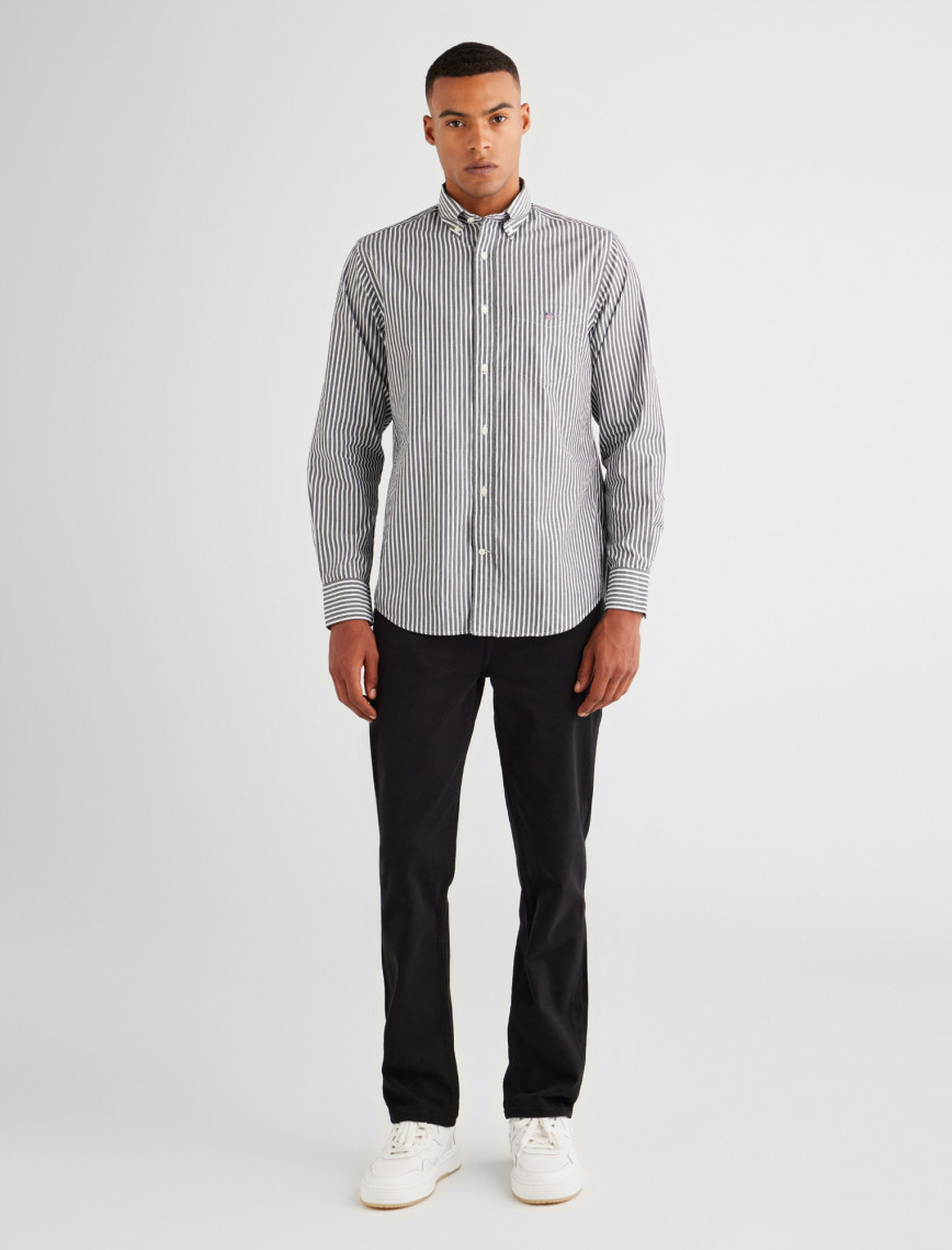 GANT Erkek Siyah Regular Fit Stay Black Jean GANT Erkek Siyah Regular Fit Stay Black Jean