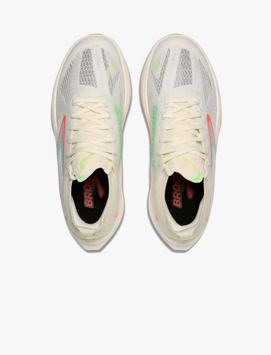 Brooks Hyperion Max 3 Kadın Bej Koşu Ayakkabısı Brooks Hyperion Max 3 Kadın Bej Koşu Ayakkabısı