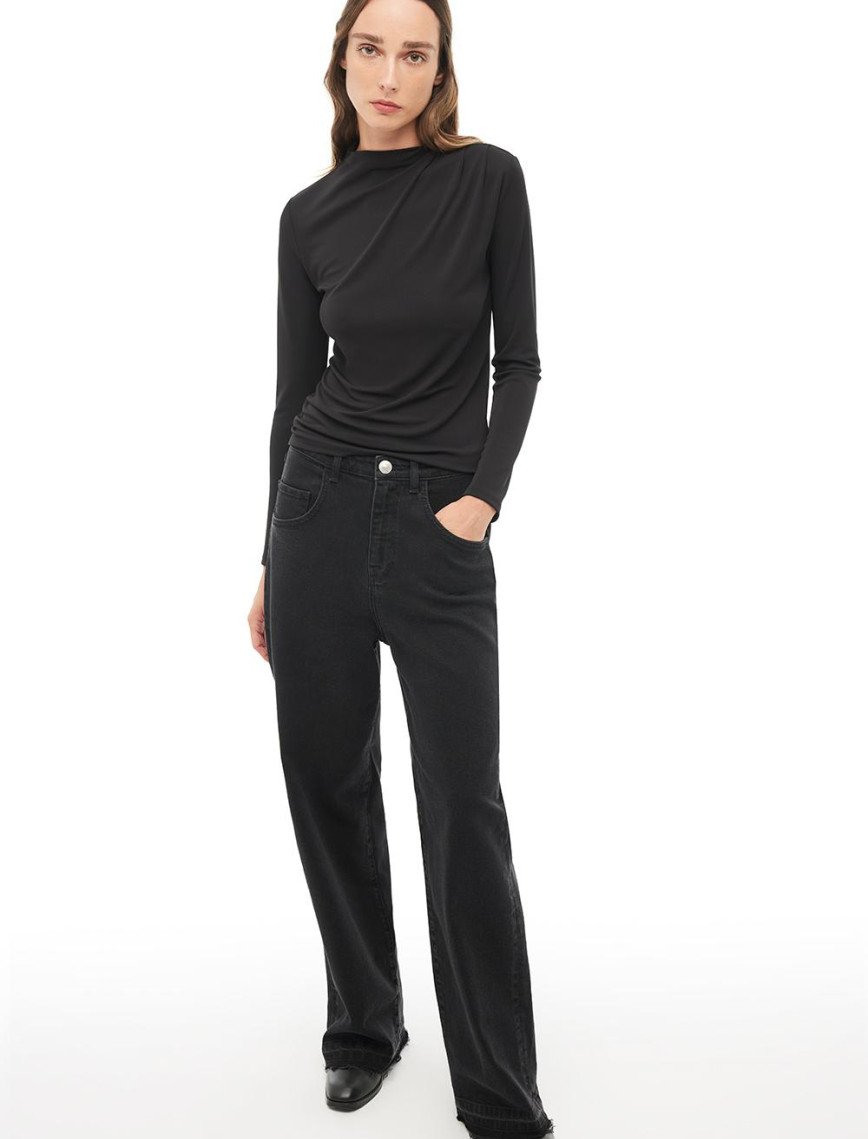 Siyah Balıkçı Yaka Slim Fit Bluz Siyah Balıkçı Yaka Slim Fit Bluz