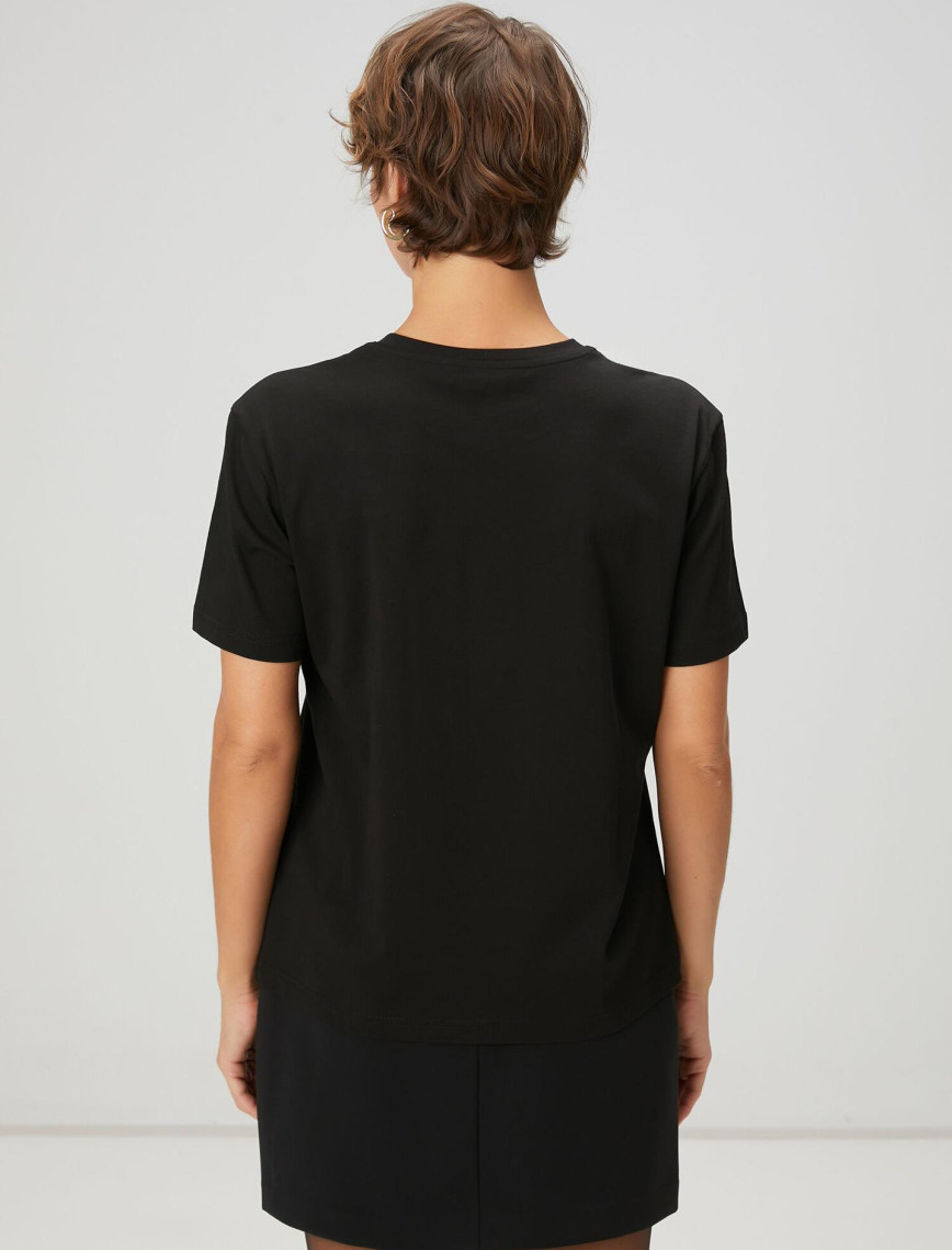 Beymen Club Kadın Siyah Gold Logolu T-shirt Beymen Club Kadın Siyah Gold Logolu T-shirt