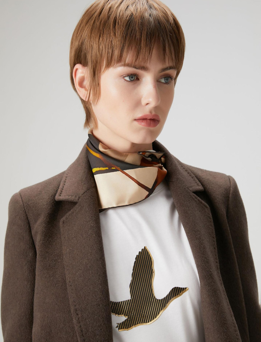 Beymen Club Kadın Beyaz Gold Logolu T-shirt Beymen Club Kadın Beyaz Gold Logolu T-shirt