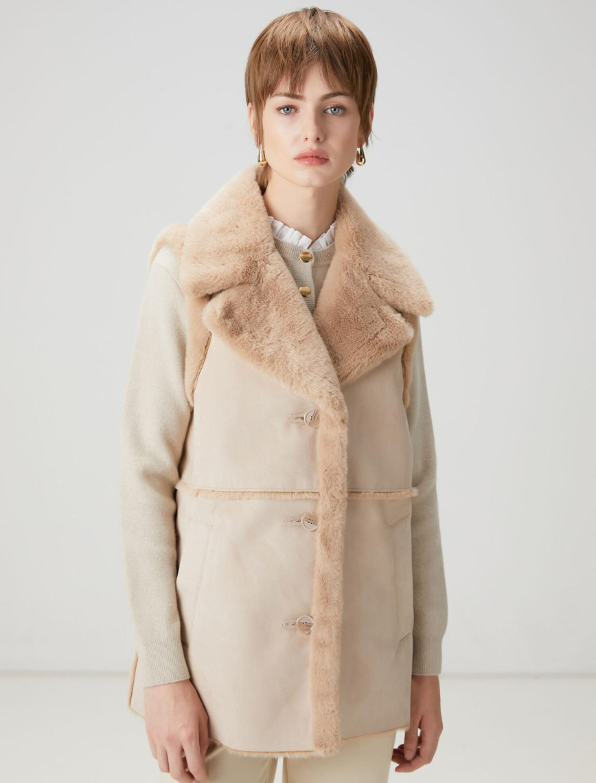 Beymen Club Kadın Taş Suni Kürk Detaylı Yelek Beymen Club Kadın Taş Suni Kürk Detaylı Yelek