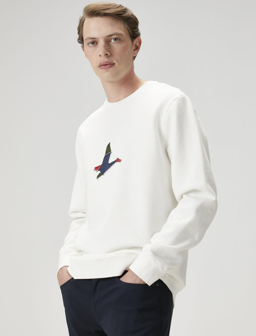 Beymen Club Erkek Beyaz Dağınık Kaz Nakışlı Sweatshirt Beymen Club Erkek Beyaz Dağınık Kaz Nakışlı Sweatshirt