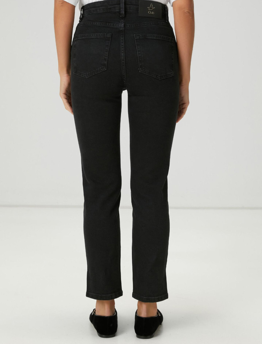 Beymen Club Kadın Slim Straight Siyah Jean Pantolon Beymen Club Kadın Slim Straight Siyah Jean Pantolon