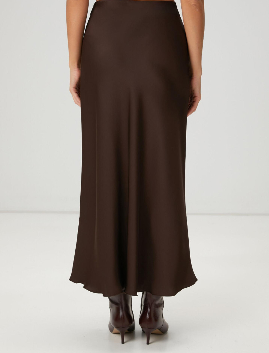 Beymen Club Kadın Kahverengi Uzun Saten Evaze Etek Beymen Club Kadın Kahverengi Uzun Saten Evaze Etek