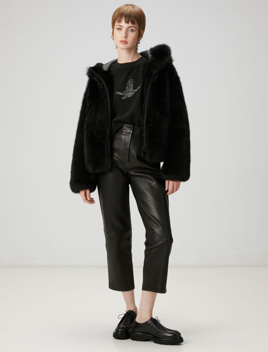 Beymen Club Kadın Siyah İşlemeli Logolu Krep Bluz Beymen Club Kadın Siyah İşlemeli Logolu Krep Bluz