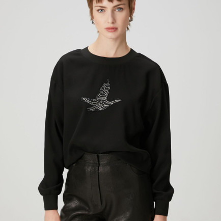 Beymen Club Kadın Siyah İşlemeli Logolu Krep Bluz Beymen Club Kadın Siyah İşlemeli Logolu Krep Bluz