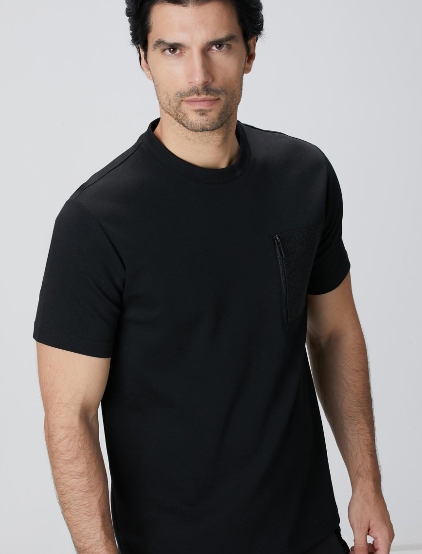 Network Erkek Siyah N-Tech Fermuar Cep Detaylı T-shirt Network Erkek Siyah N-Tech Fermuar Cep Detaylı T-shirt