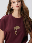 Network Kadın Bordo Çiçek Taş İşlemeli T-shirt Network Kadın Bordo Çiçek Taş İşlemeli T-shirt