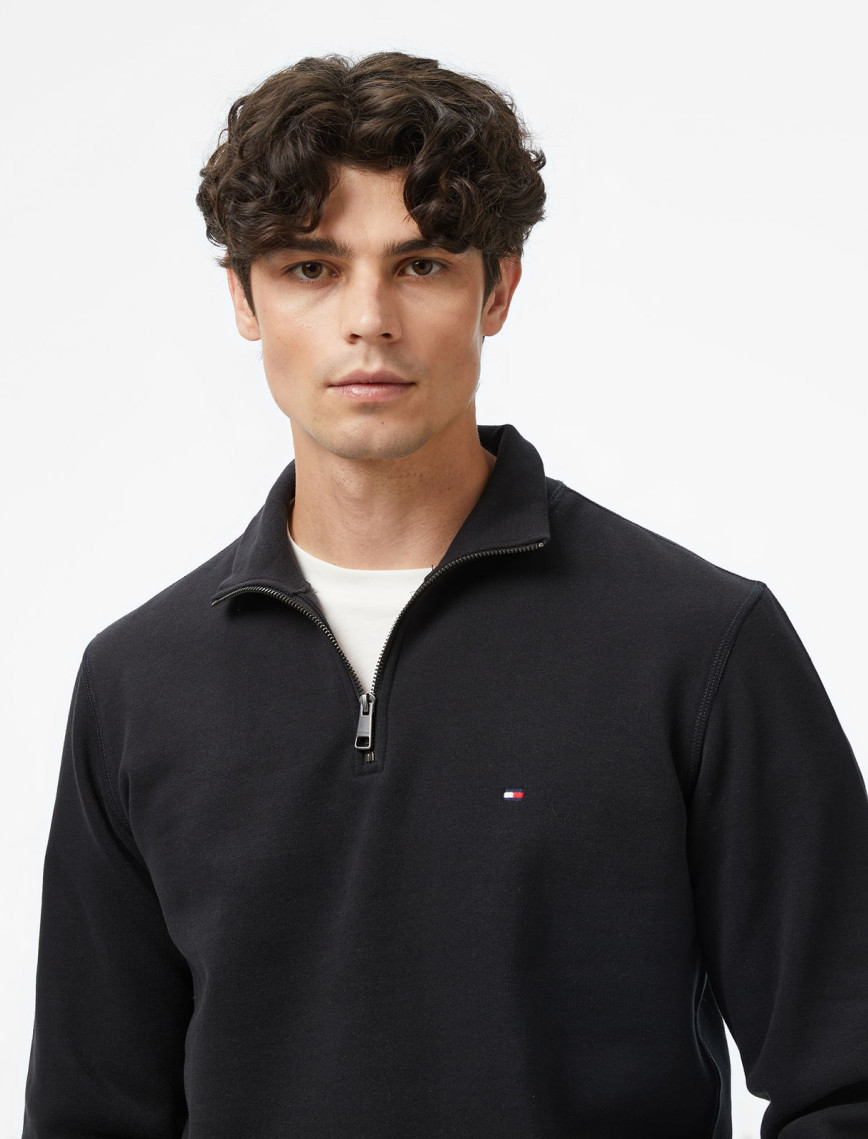 Tommy Hilfiger Essential Fleece 1/4 Erkek Siyah Yarım Fermuarlı Sweatshirt Tommy Hilfiger Essential Fleece 1/4 Erkek Siyah Yarım Fermuarlı Sweatshirt
