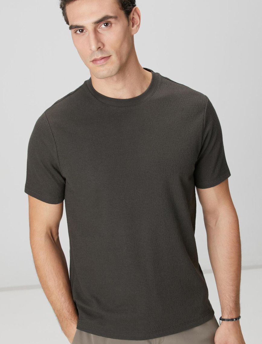 Network Erkek Kırık Beyaz Bisiklet Yaka Jakarlı T-shirt Network Erkek Kırık Beyaz Bisiklet Yaka Jakarlı T-shirt