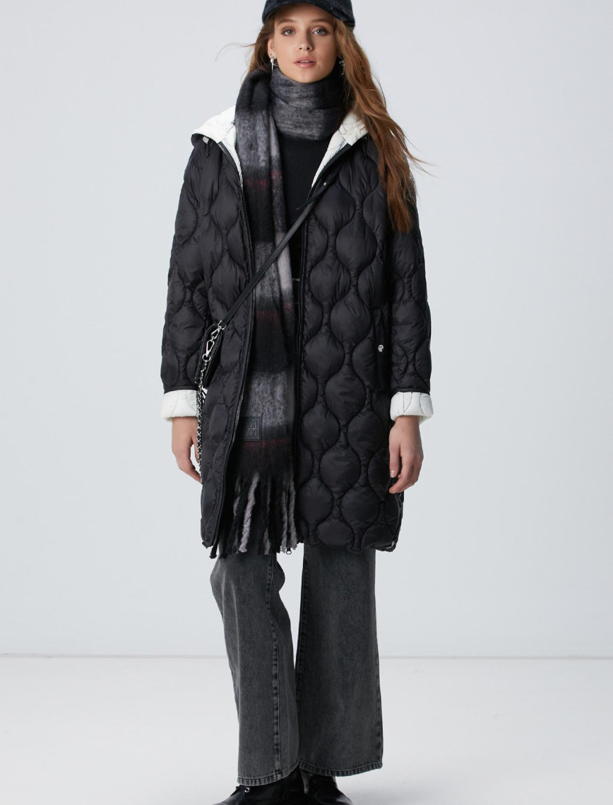 Network Kadın Siyah Kapüşon Yakalı Kaban Network Kadın Siyah Kapüşon Yakalı Kaban