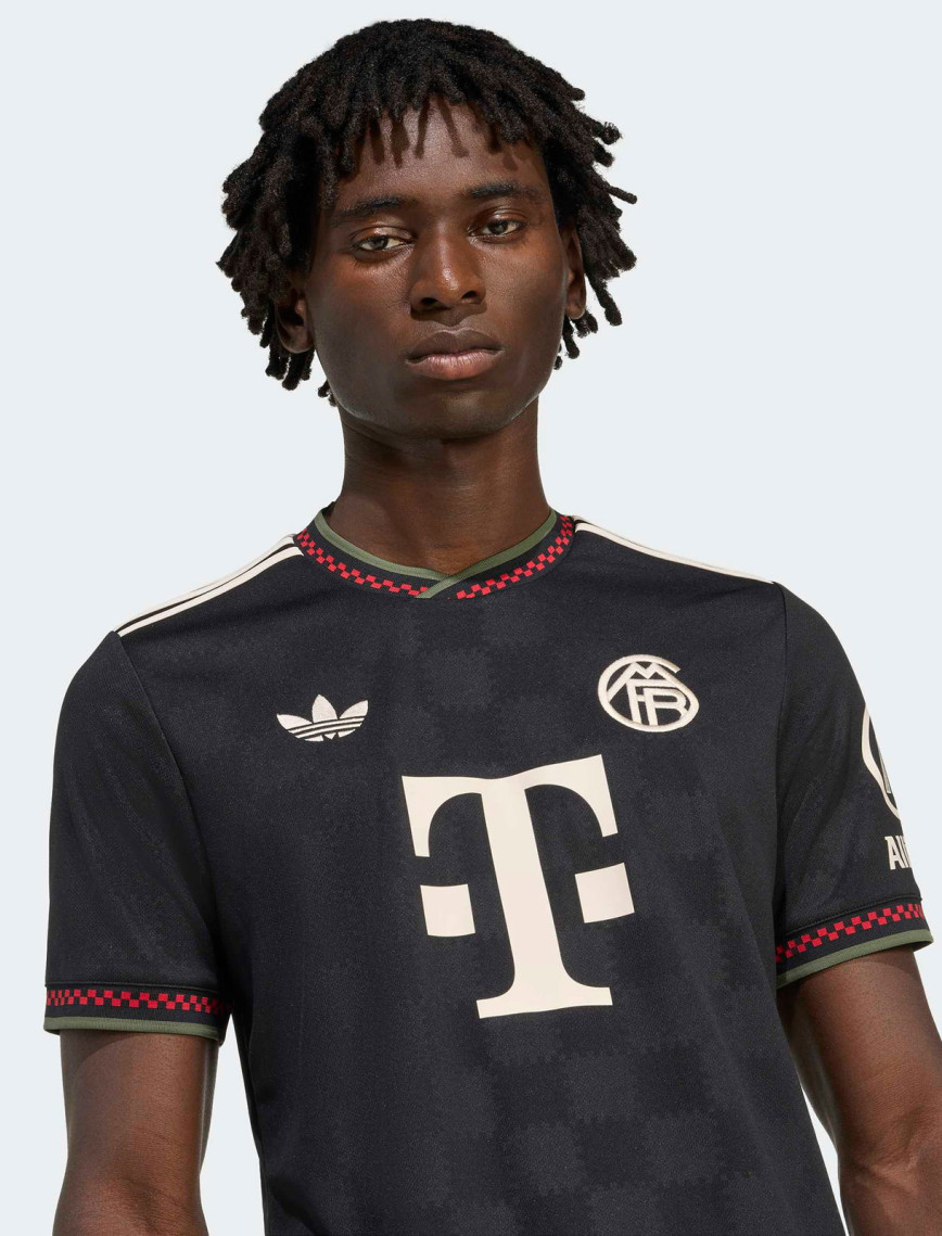 adidas FC Bayern 24/25 Third Jersey Erkek Siyah T-Shirt adidas FC Bayern 24/25 Third Jersey Erkek Siyah T-Shirt