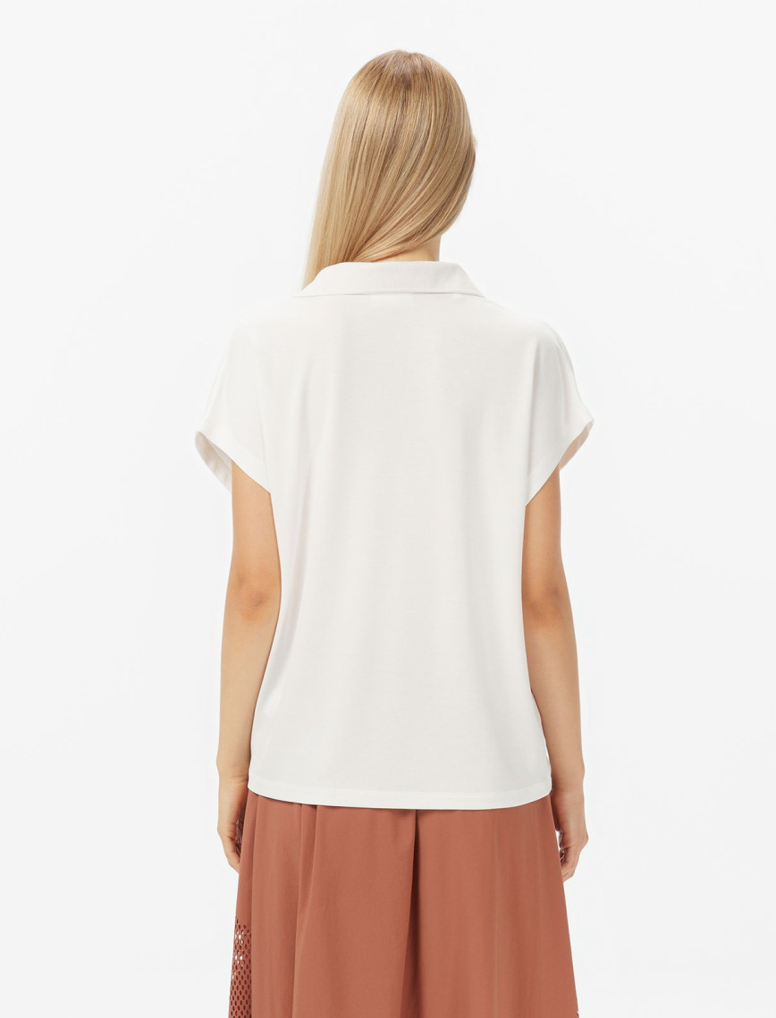 Lacoste Kadın V Yaka Beyaz T-Shirt Lacoste Kadın V Yaka Beyaz T-Shirt