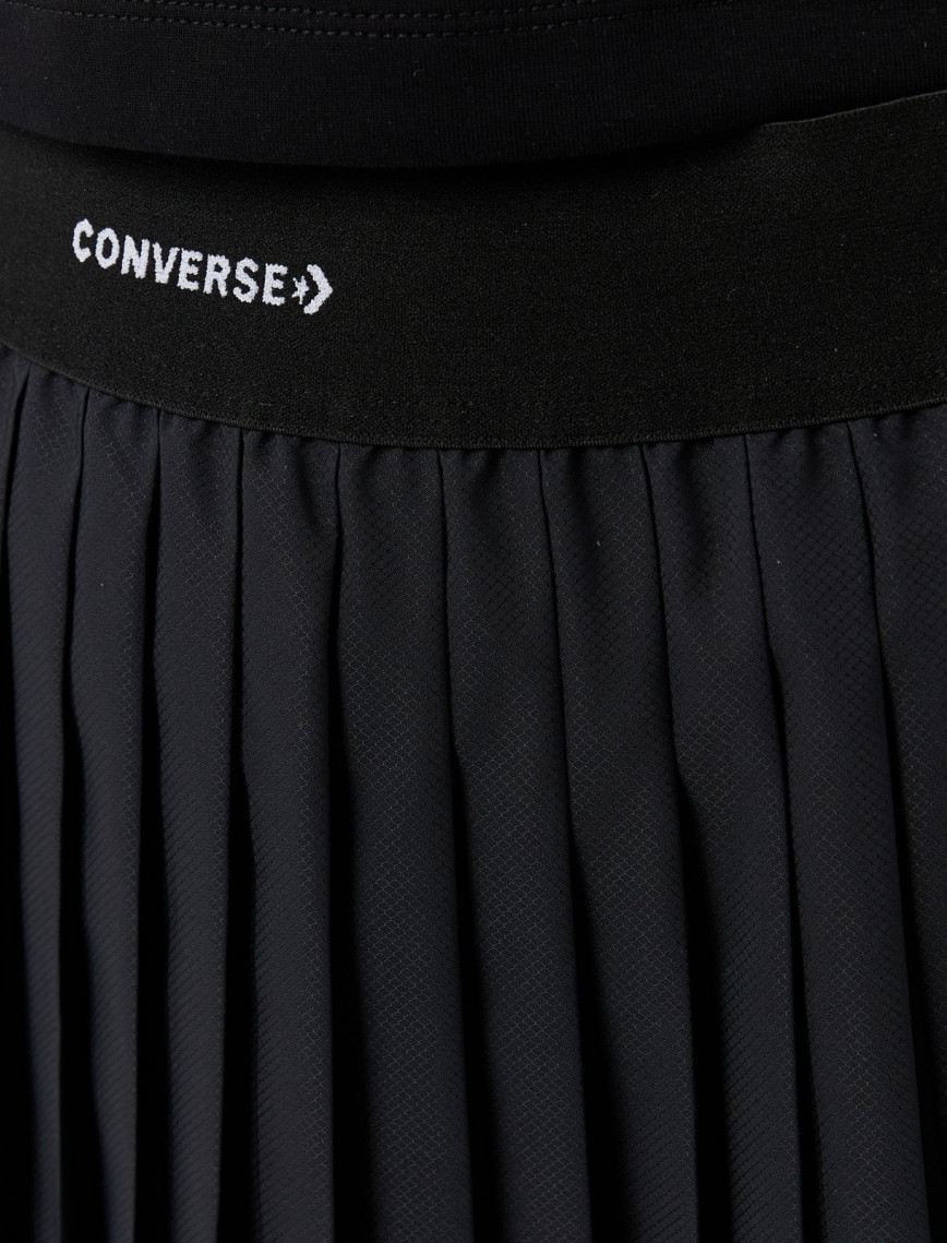 Converse Star Chevron Baskılı Kadın Siyah Etek Converse Star Chevron Baskılı Kadın Siyah Etek