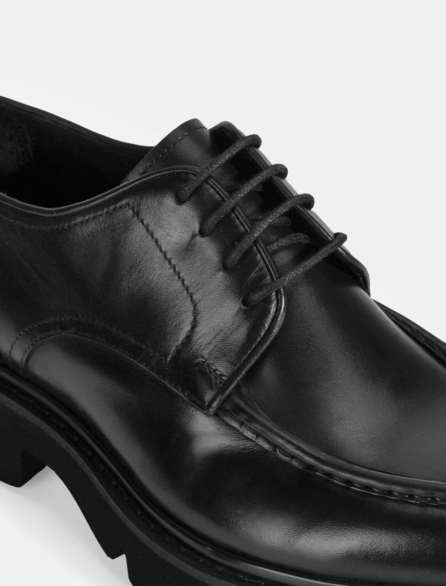 Erkek Siyah Bağcıklı Deri Klasik Ayakkabı Erkek Siyah Bağcıklı Deri Klasik Ayakkabı