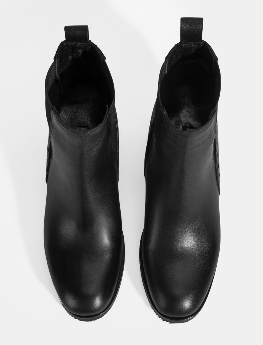 Kadın Siyah Lastik Detaylı Topuklu Deri Bot Kadın Siyah Lastik Detaylı Topuklu Deri Bot