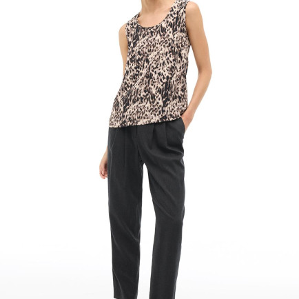 Kahverengi U Yaka Askılı Leopar Bluz Kahverengi U Yaka Askılı Leopar Bluz