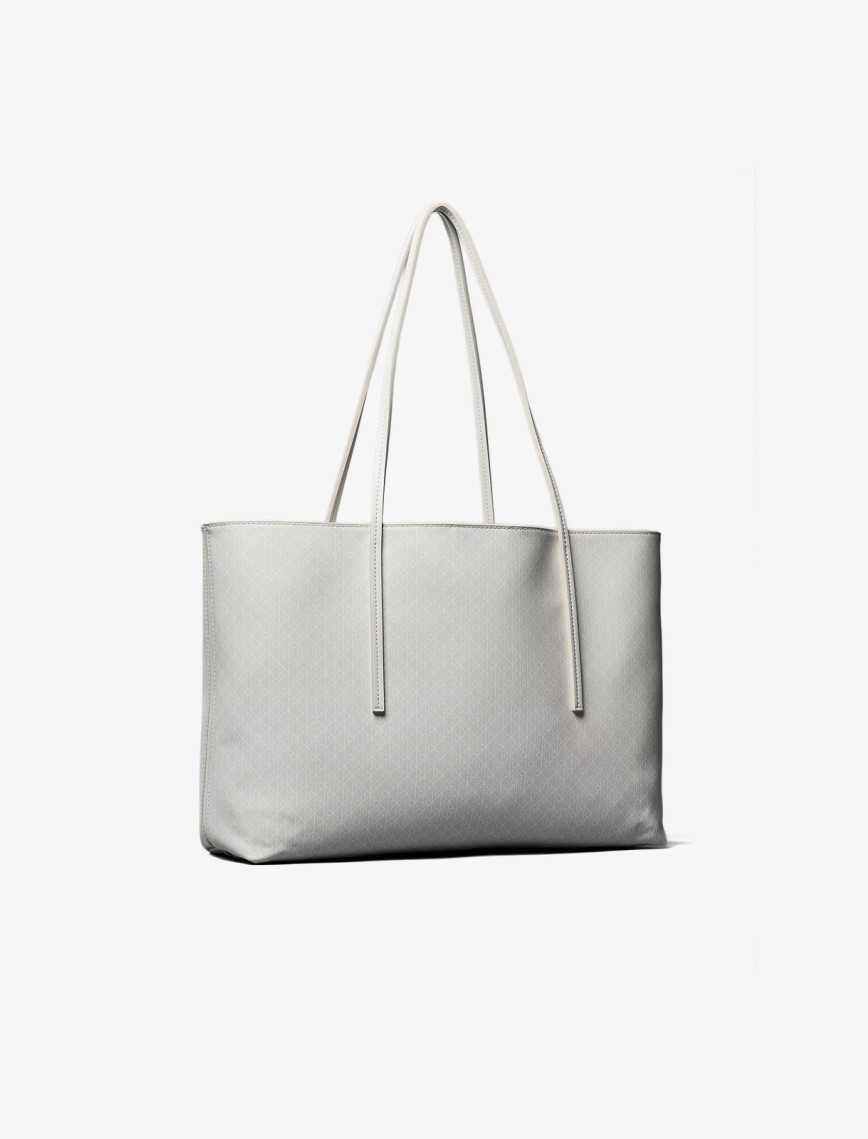 Calvin Klein Emblem Tote Kadın Beyaz Çanta