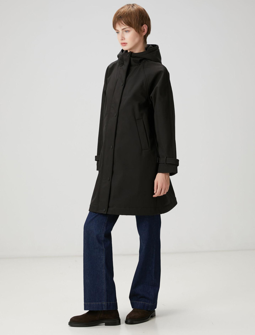 Beymen Club Kadın Siyah Kapüşonlu Logolu Kaban Beymen Club Kadın Siyah Kapüşonlu Logolu Kaban