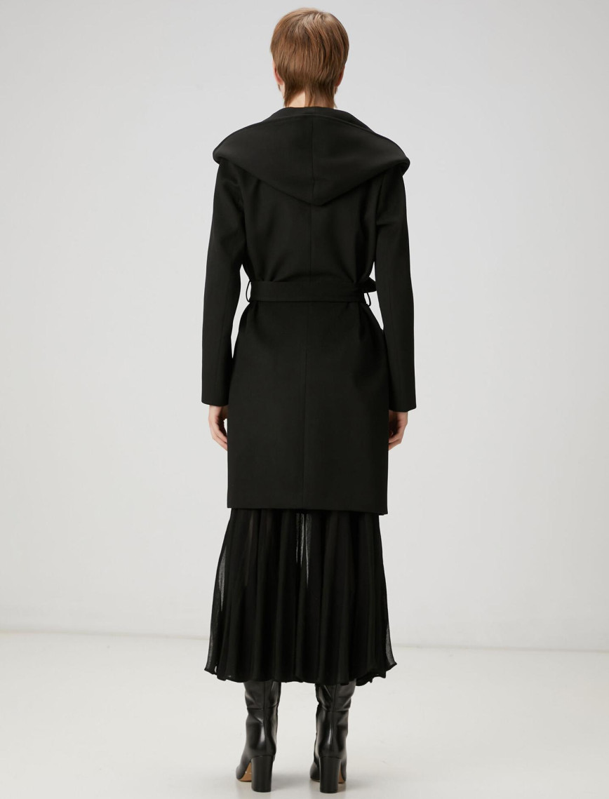 Beymen Club Kadın Siyah Kapüşonlu Palto Beymen Club Kadın Siyah Kapüşonlu Palto