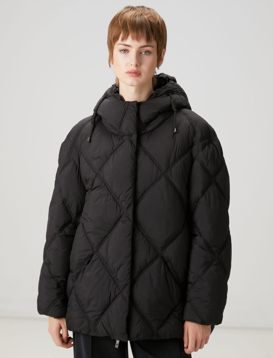 Beymen Club Kadın Siyah Kapüşonlu Puffer Mont Beymen Club Kadın Siyah Kapüşonlu Puffer Mont