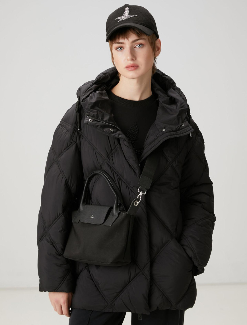 Beymen Club Kadın Siyah Kapüşonlu Puffer Mont Beymen Club Kadın Siyah Kapüşonlu Puffer Mont