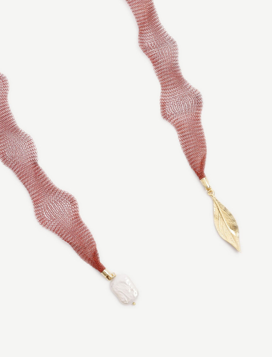 YARGICI Kurdele Detaylı Kolye YARGICI Kurdele Detaylı Kolye