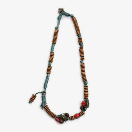 YARGICI Ahşap Boncuklu Uzun Kolye YARGICI Ahşap Boncuklu Uzun Kolye