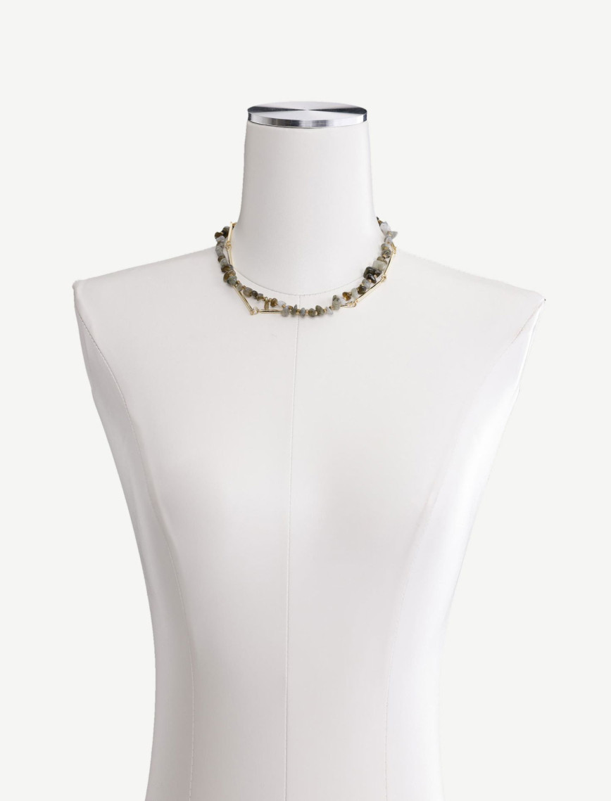 YARGICI İki Sıralı Doğal Taş İçerikli Kolye YARGICI İki Sıralı Doğal Taş İçerikli Kolye