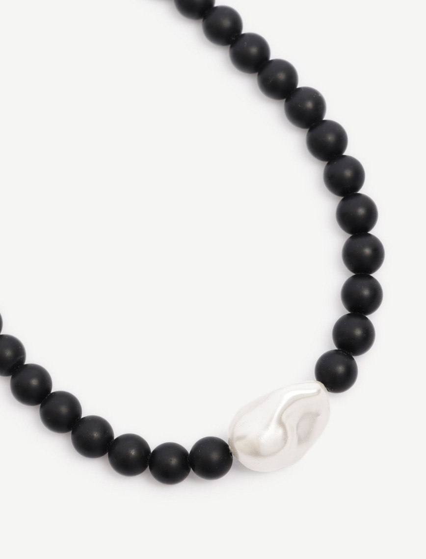 YARGICI Oniks Taşı Ve Mayorka İnci Detaylı Kolye YARGICI Oniks Taşı Ve Mayorka İnci Detaylı Kolye