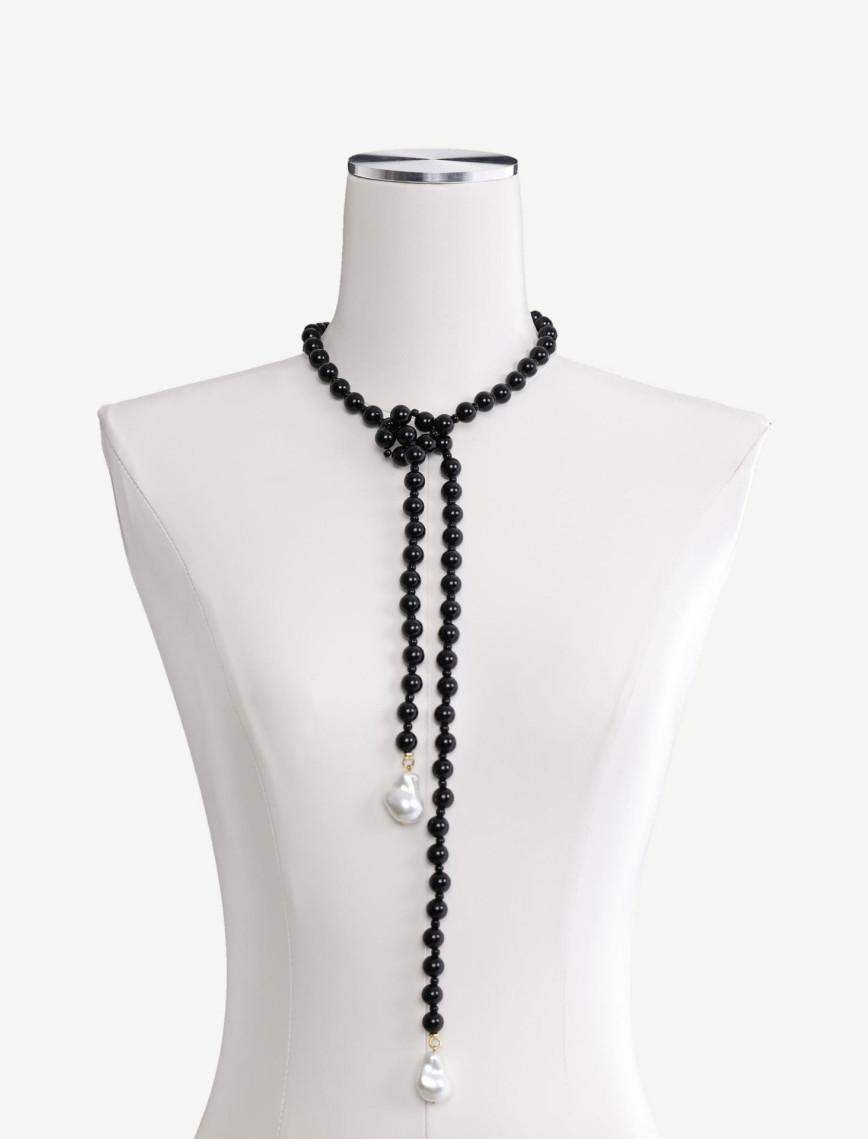 YARGICI Oniks Taşlı Ve Mayorka İncili Uzun Kolye YARGICI Oniks Taşlı Ve Mayorka İncili Uzun Kolye