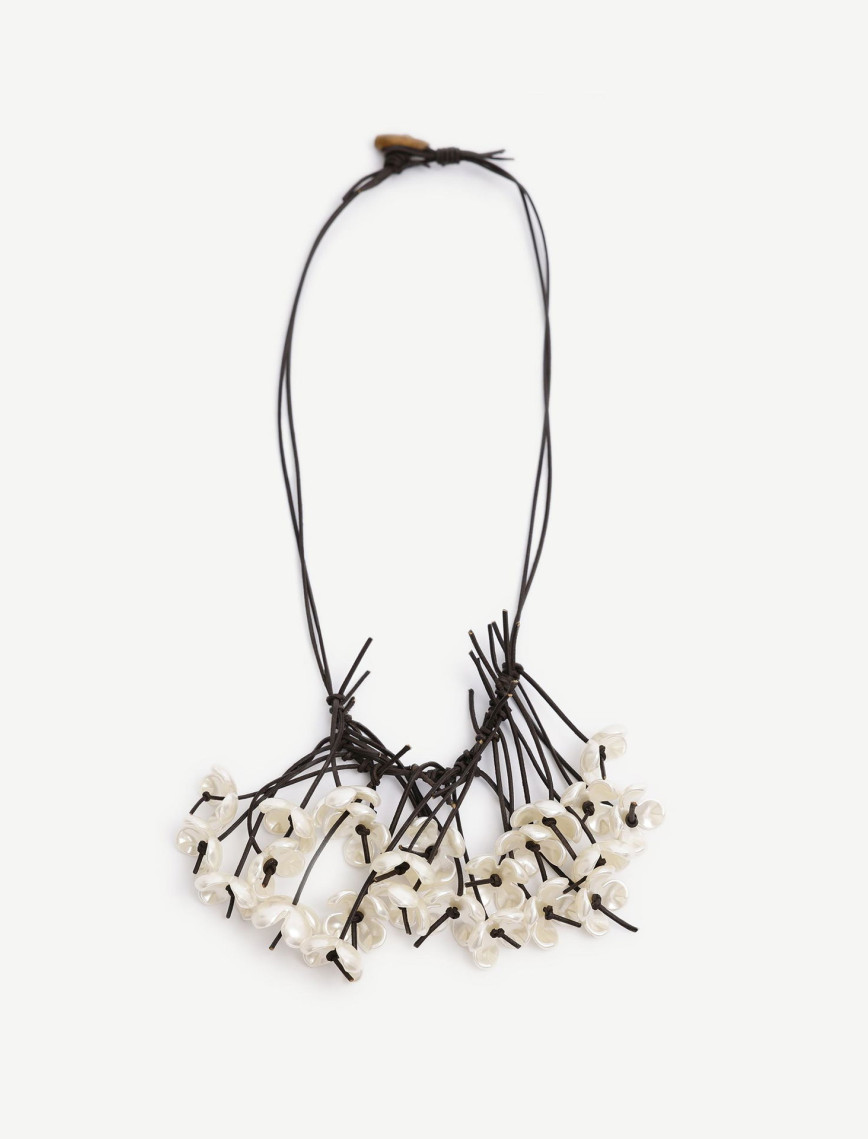 YARGICI Çiçek Detaylı Uzun Kolye YARGICI Çiçek Detaylı Uzun Kolye