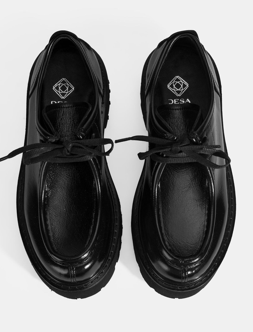 Kadın Siyah Bağcıklı Rugan Günlük Ayakkabı Kadın Siyah Bağcıklı Rugan Günlük Ayakkabı