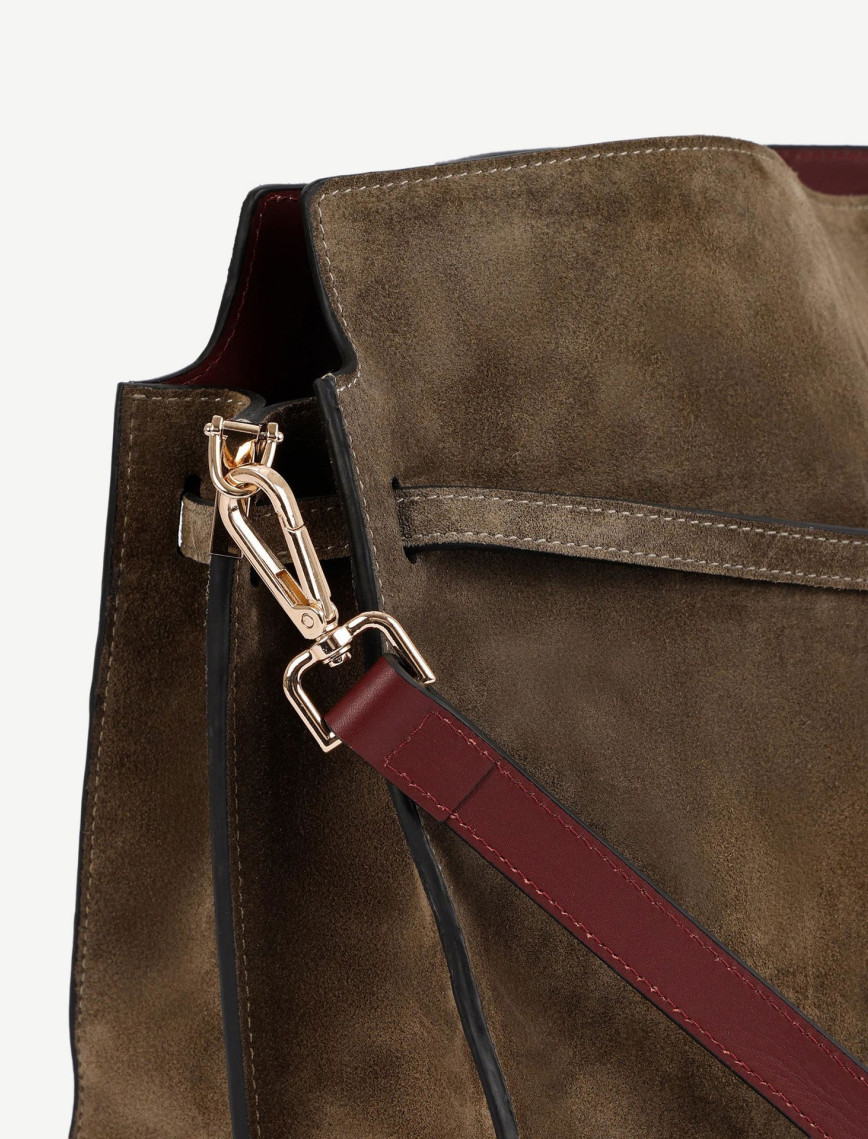 YARGICI Kemer Detaylı Süet Deri Omuz Çantası YARGICI Kemer Detaylı Süet Deri Omuz Çantası