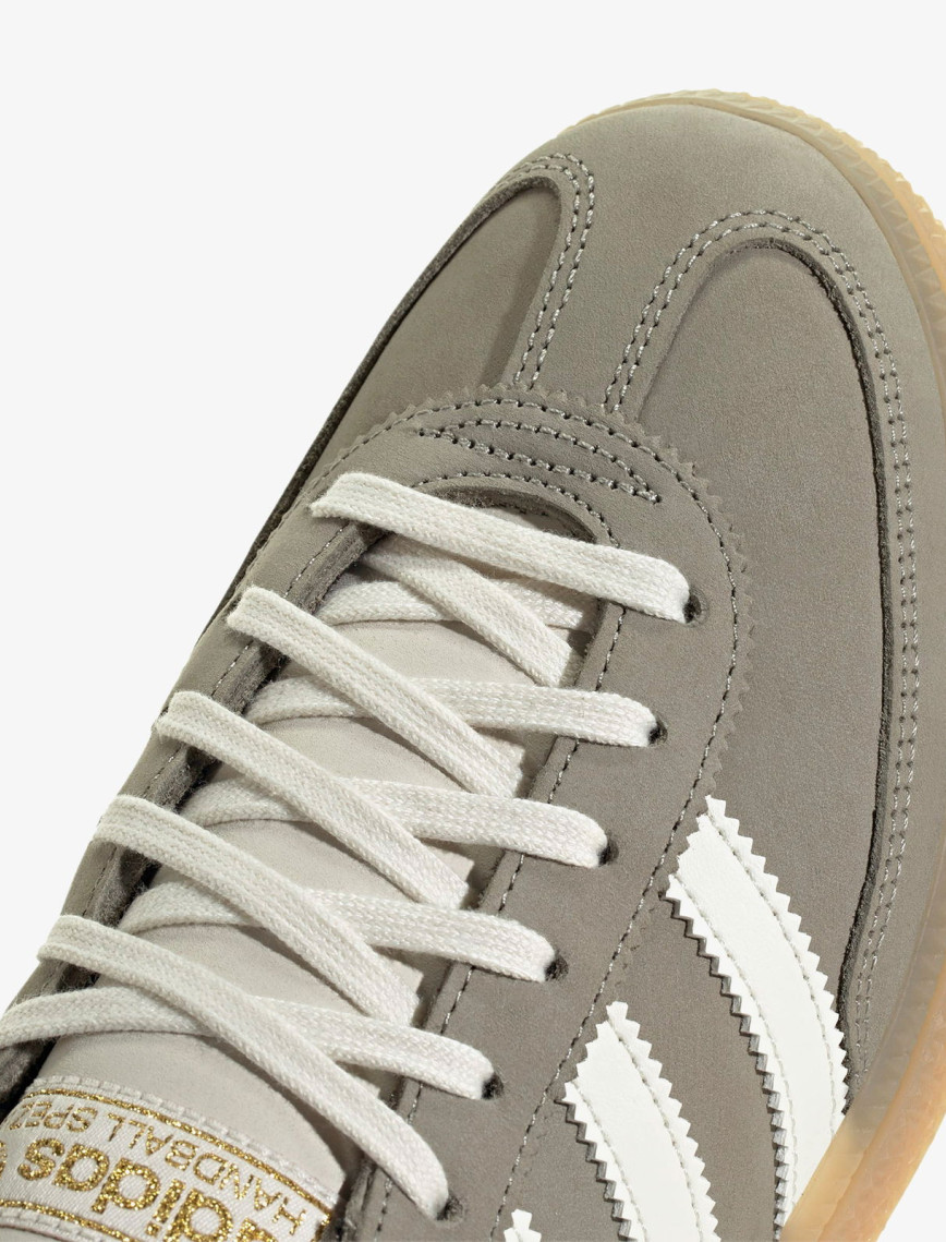 adidas Handball Spezial Kadın Gri Spor Ayakkabı adidas Handball Spezial Kadın Gri Spor Ayakkabı