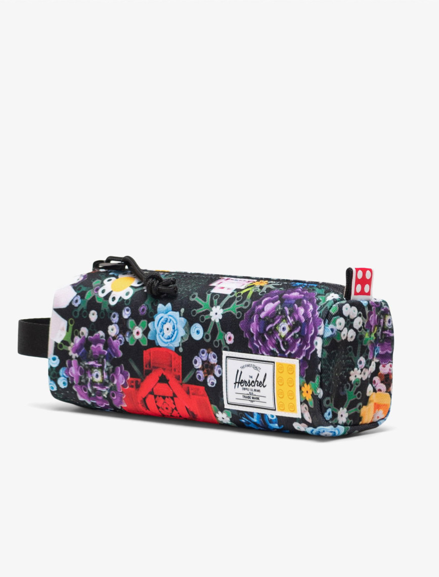 Herschel X LEGO Settlement Çocuk Renkli Kalem Kutusu Herschel X LEGO Settlement Çocuk Renkli Kalem Kutusu