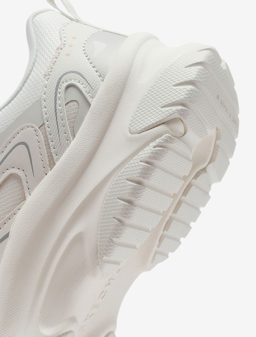 Skechers Moonhiker Kadın Beyaz Spor Ayakkabı Skechers Moonhiker Kadın Beyaz Spor Ayakkabı