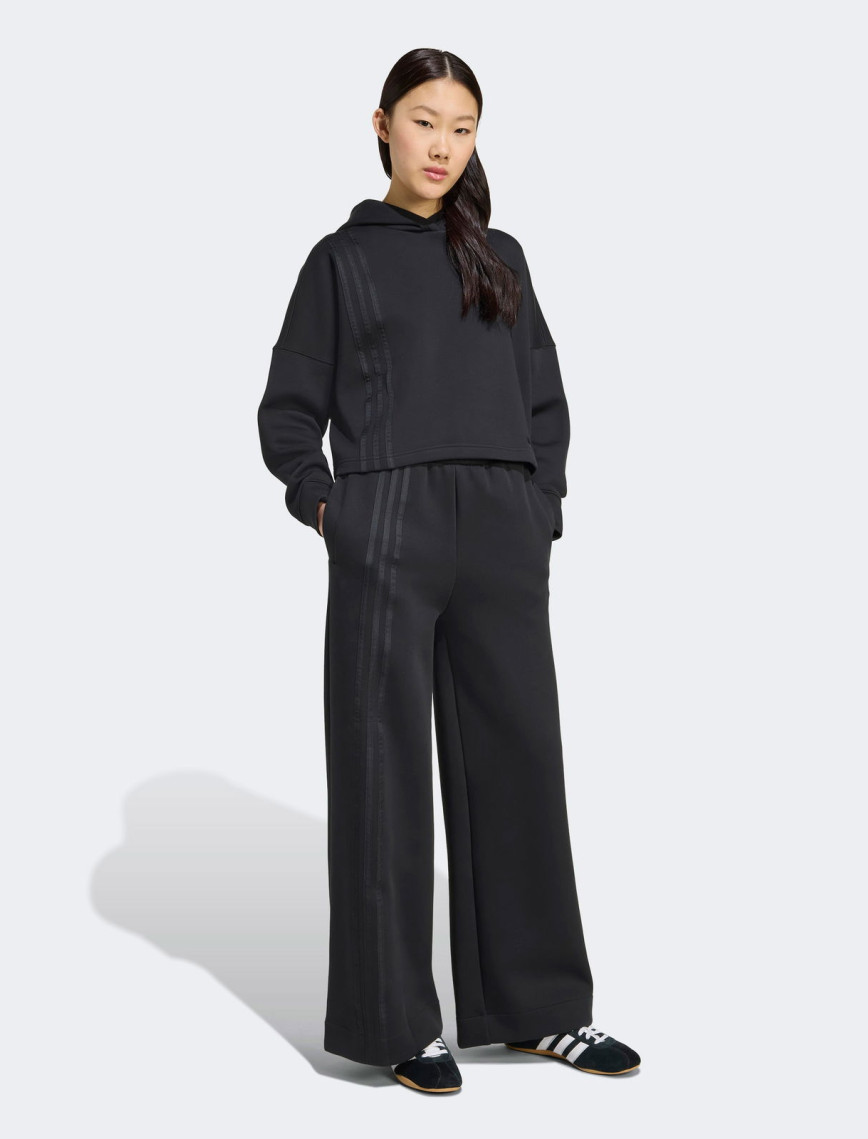 adidas 3 Stripes Hoody Kadın Siyah Sweatshirt adidas 3 Stripes Hoody Kadın Siyah Sweatshirt