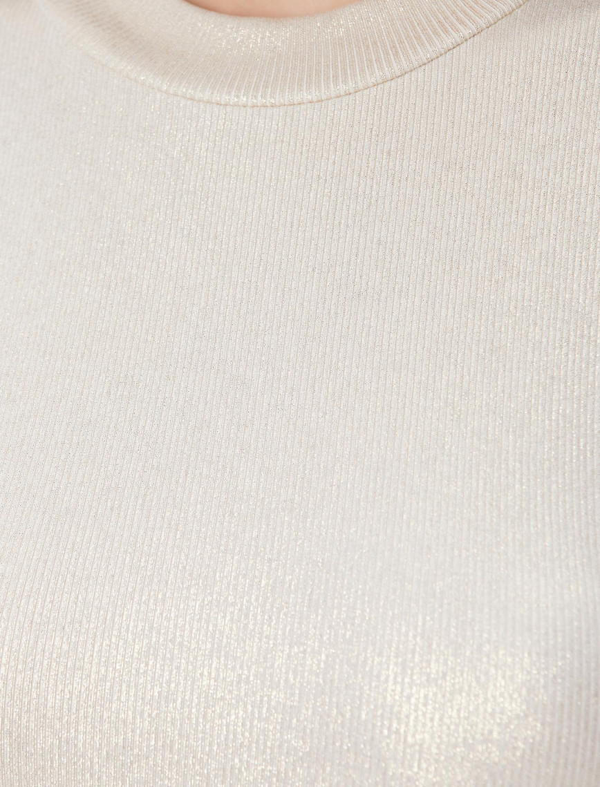 Network Kadın Açık Bej Varaklı T-shirt Network Kadın Açık Bej Varaklı T-shirt