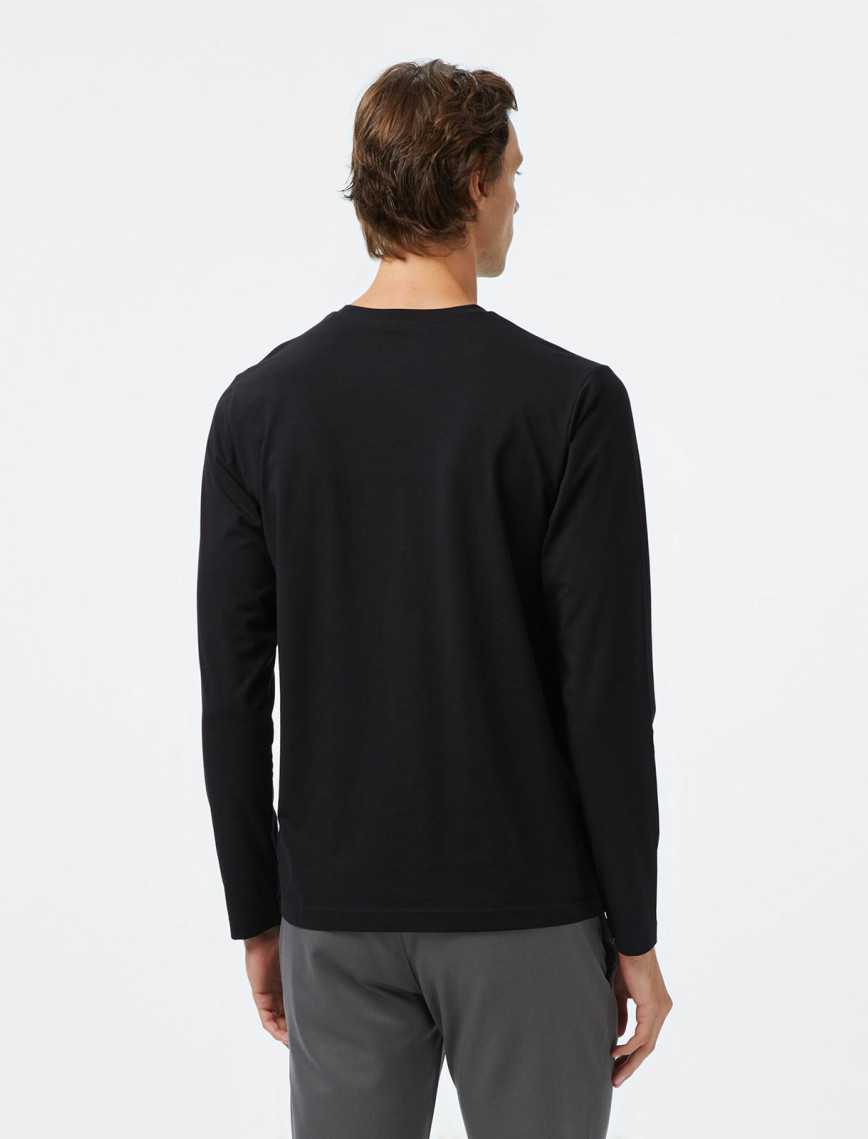 Nautica Erkek Siyah Classic Fit Uzun Kollu T-Shirt Nautica Erkek Siyah Classic Fit Uzun Kollu T-Shirt