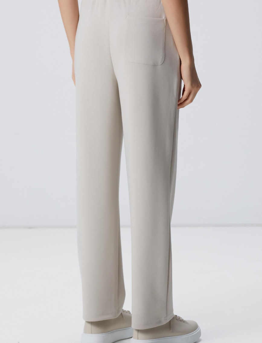 Network Kadın Taş Nervür Detaylı Eşofman Network Kadın Taş Nervür Detaylı Eşofman