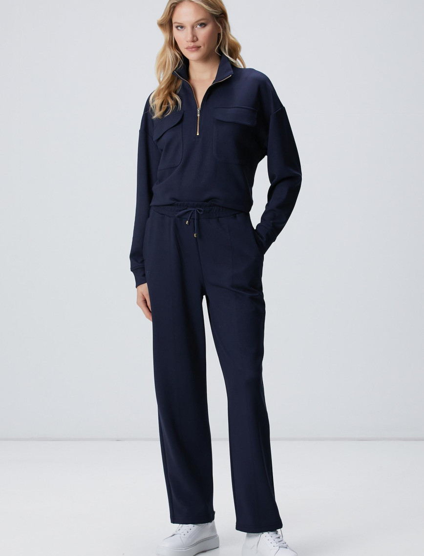 Network Kadın Lacivert Nervür Detaylı Eşofman Network Kadın Lacivert Nervür Detaylı Eşofman