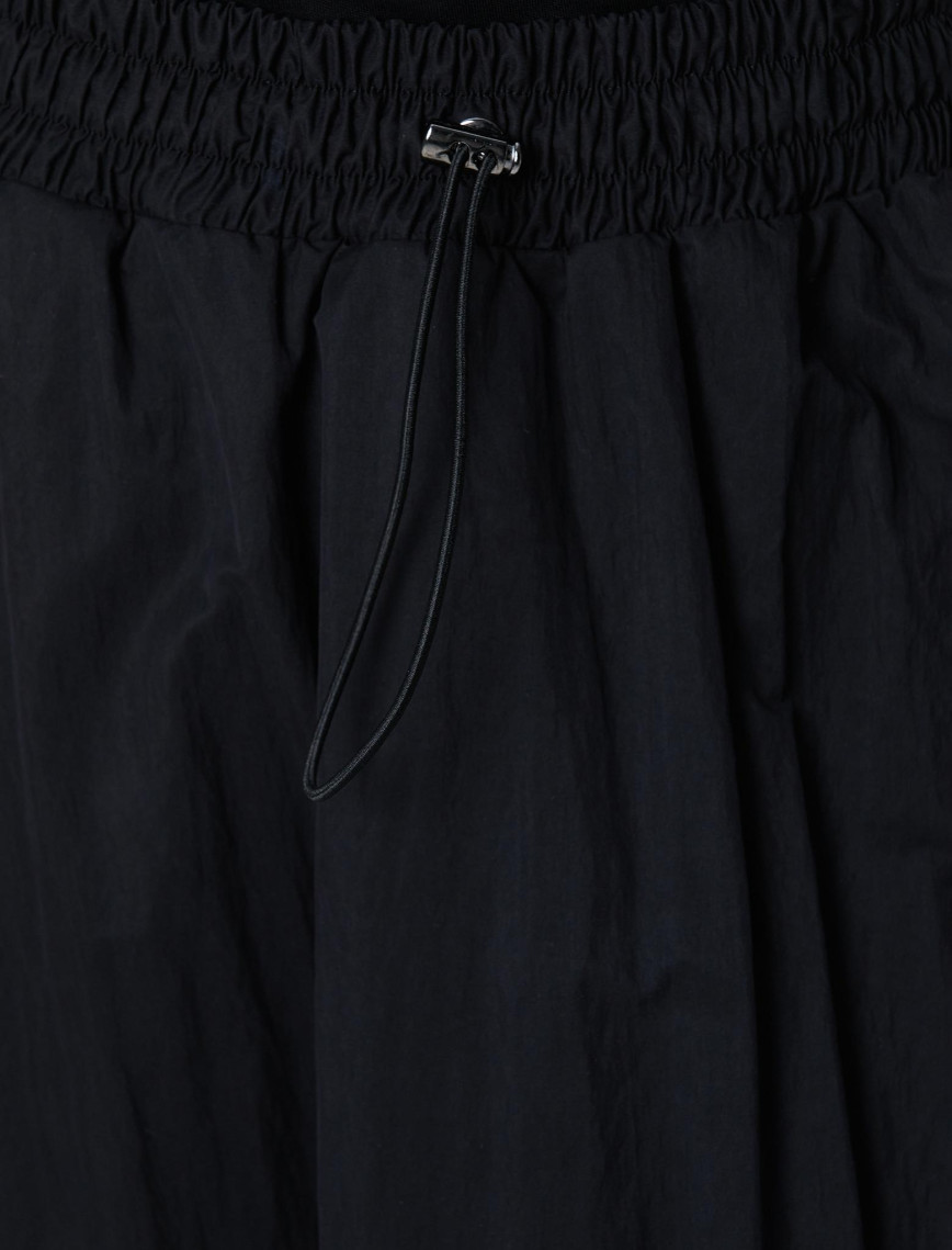 Network Kadın Siyah Beli Büzgülü Lastikli Diz Altı Etek Network Kadın Siyah Beli Büzgülü Lastikli Diz Altı Etek