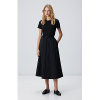 Network Kadın Siyah Beli Büzgülü Lastikli Diz Altı Etek Network Kadın Siyah Beli Büzgülü Lastikli Diz Altı Etek