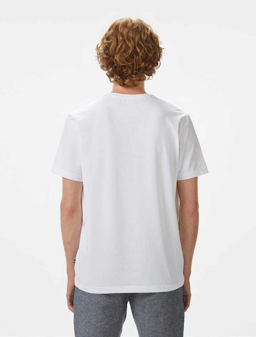 Nautica Erkek Beyaz Classic Fit T-Shirt Nautica Erkek Beyaz Classic Fit T-Shirt