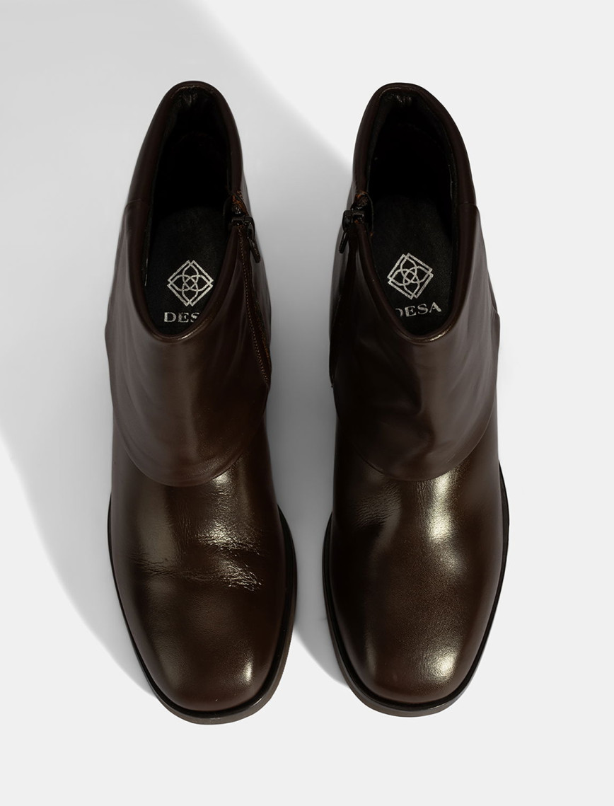 Kadın Kahve Katlama Detaylı Topuklu Deri Bot Kadın Kahve Katlama Detaylı Topuklu Deri Bot